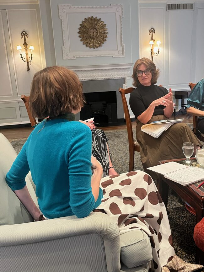 Lucinda Literary Mastermind