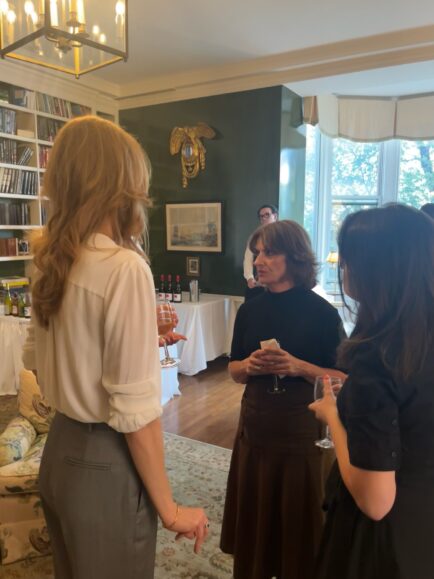 Lucinda Literary Mastermind